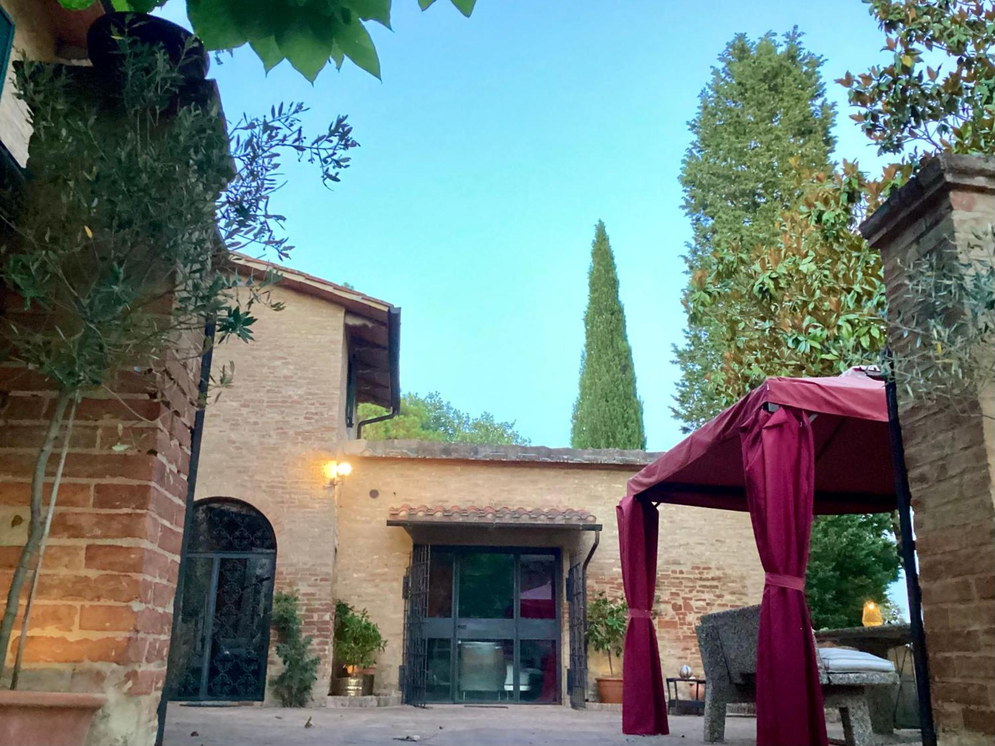 Torre A Castello La Casa D'Ambraヴィラ 部屋 写真
