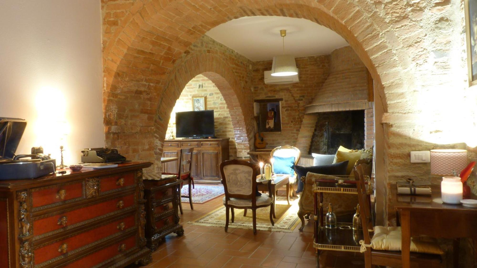 Torre A Castello La Casa D'Ambraヴィラ エクステリア 写真